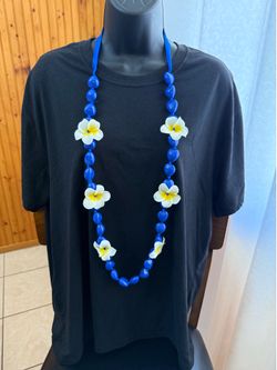 🎓Graduation 🌺 Blue Hawaiian leis