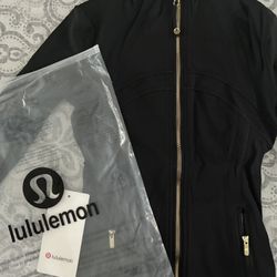 Size 4 Black Lululemon Jacket (Gold zipper)