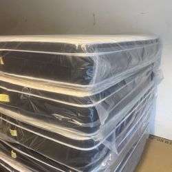 King Pillowtop Mattress And Box Spring!! New In Plastic free Delivery In Atl 