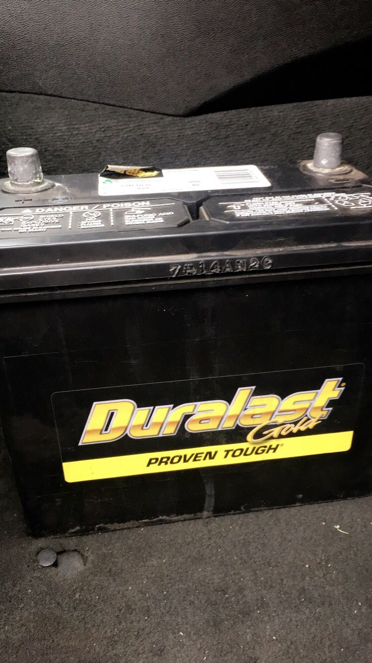 Like New. DuraLast Gold Battery! 5 year warranty!