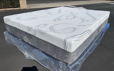 Full Organic Cool Gel Memory Foam!•••