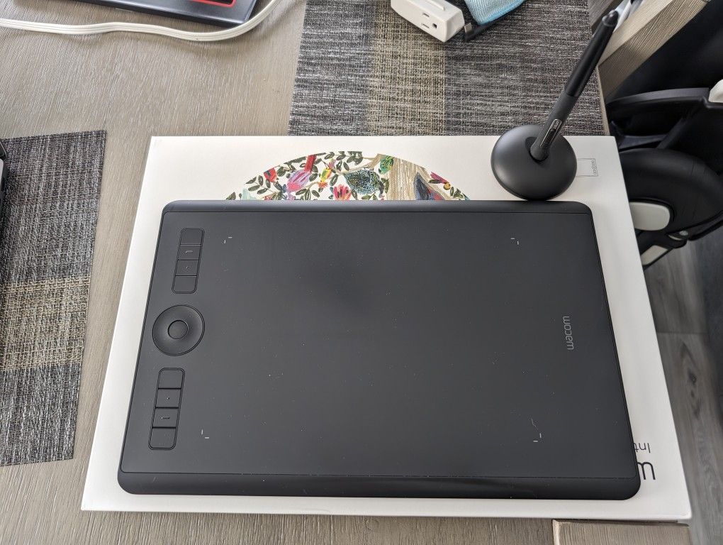 Wacom Intuous Pro Medium Complete With Box