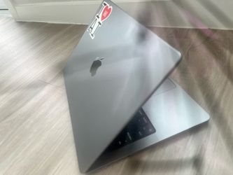 M3 Apple MacBook