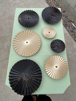 ModernBlack and Gold Metal Art Decor Set
