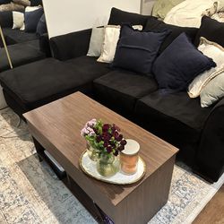 Couch With Chaise And Matching Ottoman 