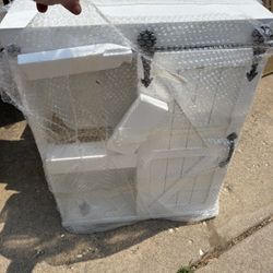 White Cabinet