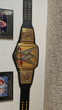 WWE commemorative undisputed  title