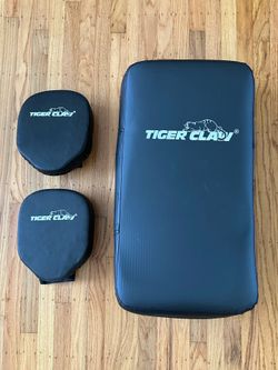 Tiger Claw Shield/Mitts and Goalrilla Pads