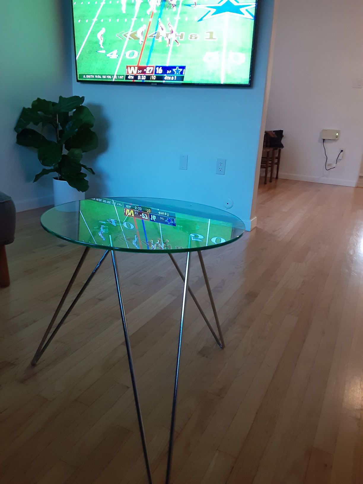 Modern glass end table coffee table