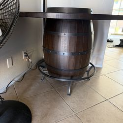 Living spaces table $450 obo