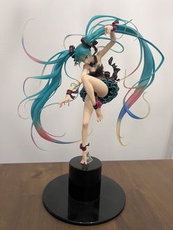 Hatsune Miku Mebae Version Figure