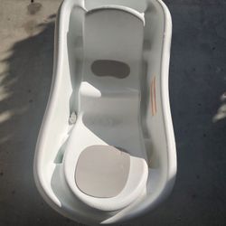 The First Years Sure Comfort Tub Newborn -25 Lbs