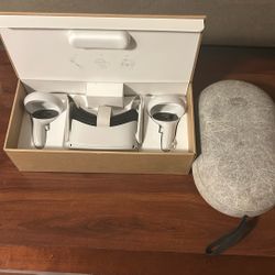 Meta Quest 2 – 128GB – Like New w/ Case + Box
