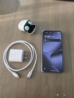 Pixel 10 Pro Fold With Bonus. Factory unlocked. 256GBs Storage.
