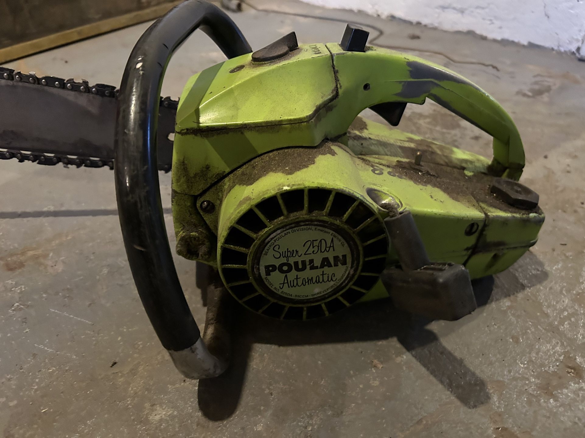 Poulan 25DA Chainsaw
