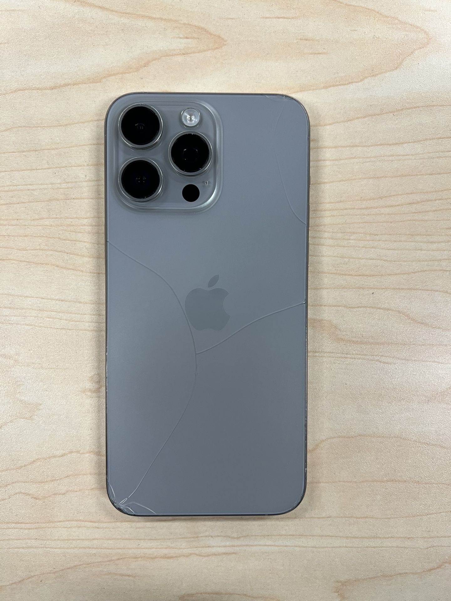 iPhone 15 Pro Max - Unlocked - 256GB