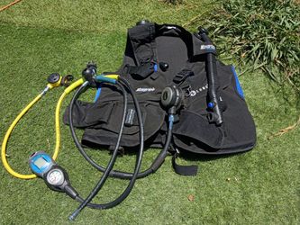 I'm selling scuba equipment complete set you
