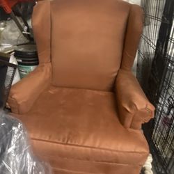 Wing Back Chair 