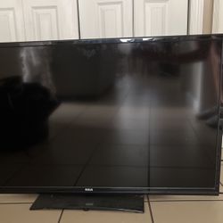 black 40 inch RCA tv 