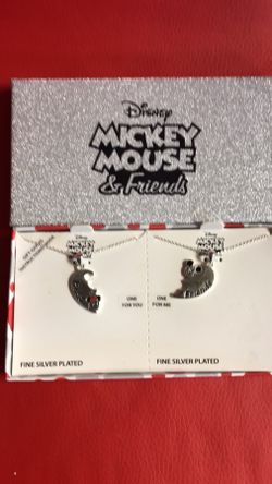 Mickey Minnie best friends necklace set $10