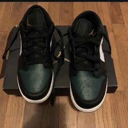 Jordan 1 Low Green Toe