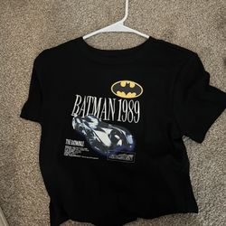 batman 1989 car shirt women’s small!