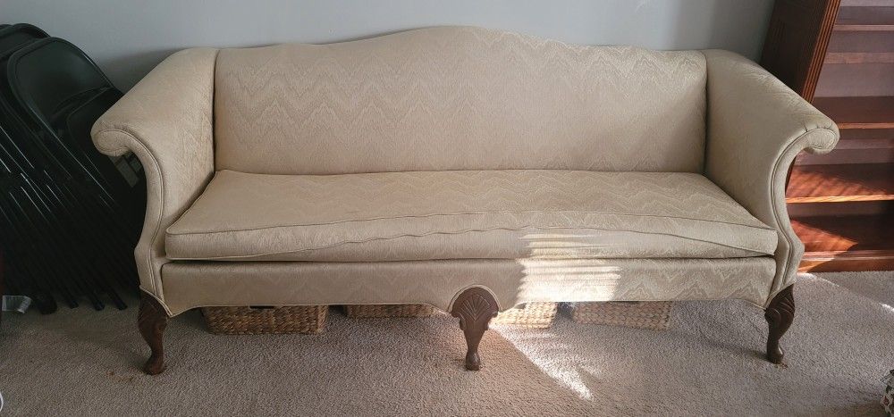 Queen Anne Style Sofa 