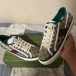 Gucci Shoes 