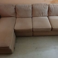 Sofa Great Conditions.