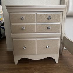 Sandberg Furniture Marilyn Nightstand