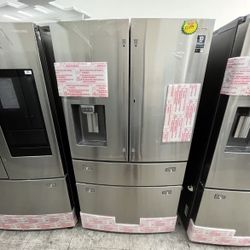 NEW SAMSUNG 4 DOOR FRIDGE WITH SHOWCASE DOOR / AUTO FILL WATER PITCHER AND FLEXZONE DRAWER CONVERTS FRIDGE TO FREEZER 