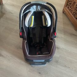 Graco Infant Car Seat