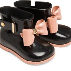 Mini Med Boots For Toddler Size 6or 7