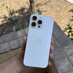 iPhone 16 Pro Max Unlocked