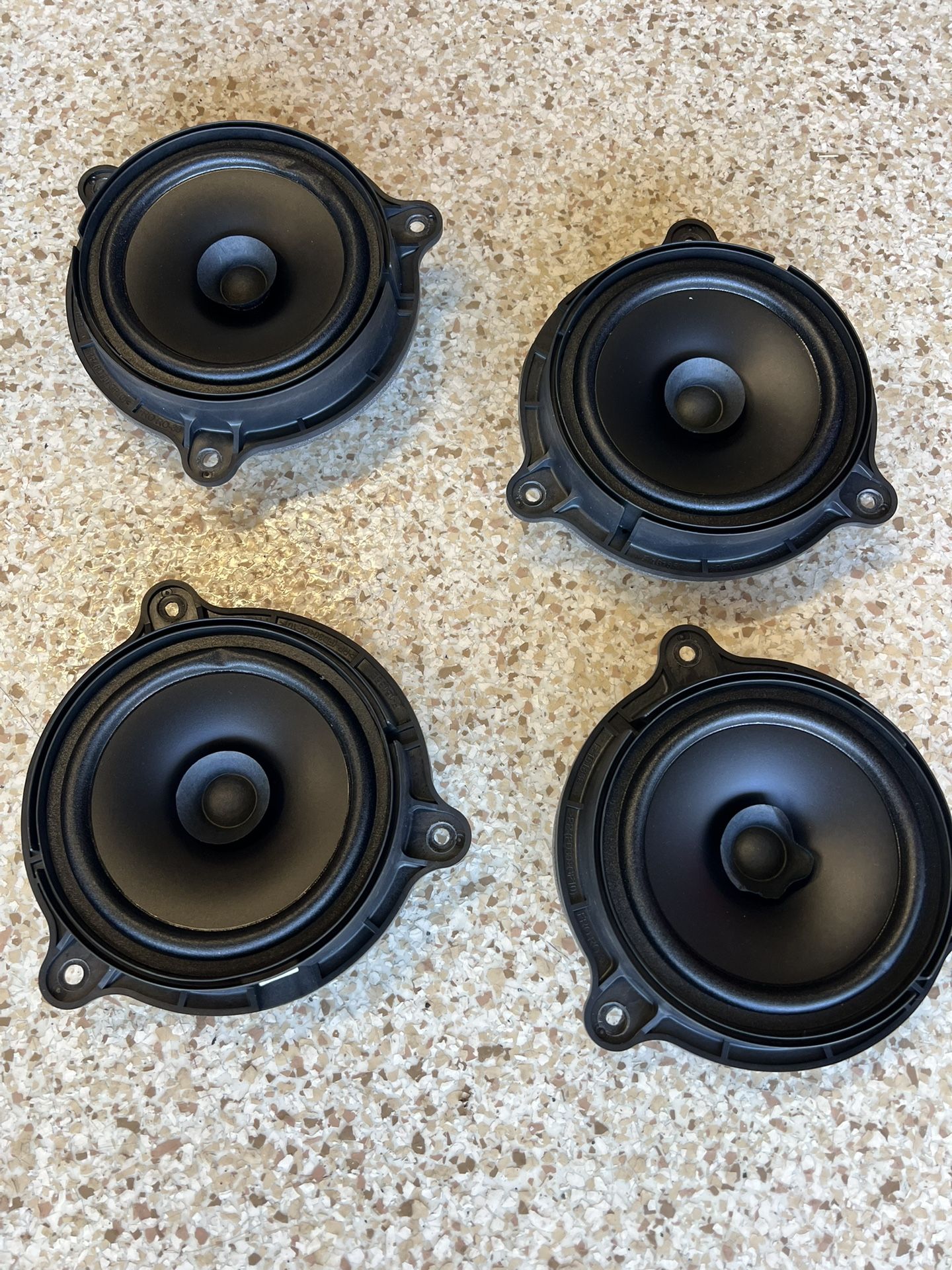 Auto Audio Speakers of 4 For Nissan Leaf 2nd Gen.