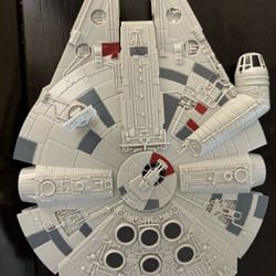 Star Wars Millennium Falcon