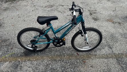 16” Huffy Highland Alloy mountain   Bike