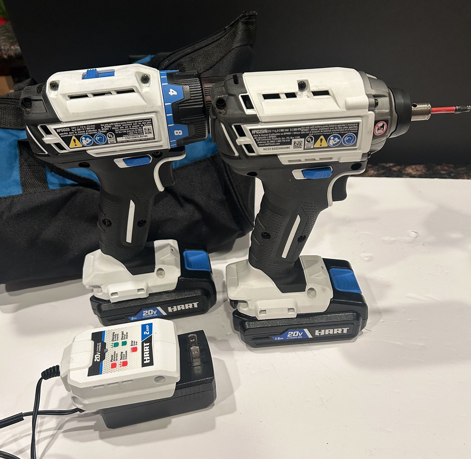 HART DRILL & IMPACT DRIVER Combo, 3 Batteries And Charger