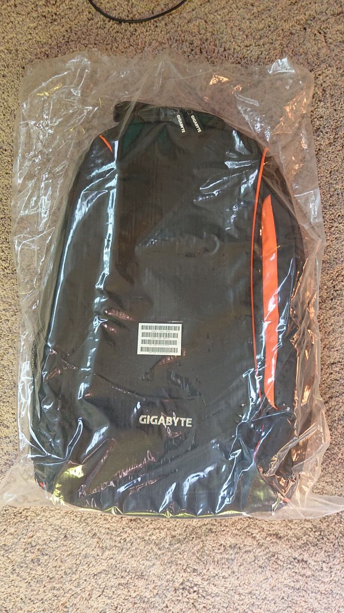 Gigabyte (limited edition gaming backpack)