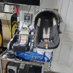 Chico KEYFIT Car Seat + 2 Bases  ***FREE***