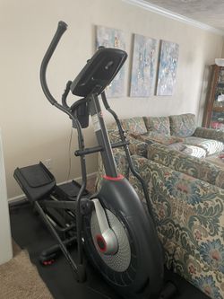Schwinn 430 Electric Elliptical Machine