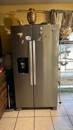 Whirlpool refrigerator icemaker