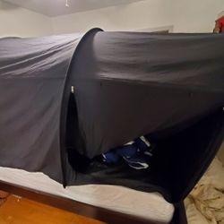 LEEDOR QUEEN SIZED BED TENT