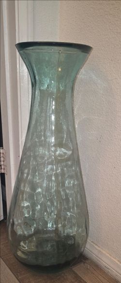 Glass vase really heavy glass