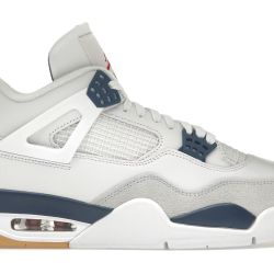 Jordan 4 SB “Navy” 