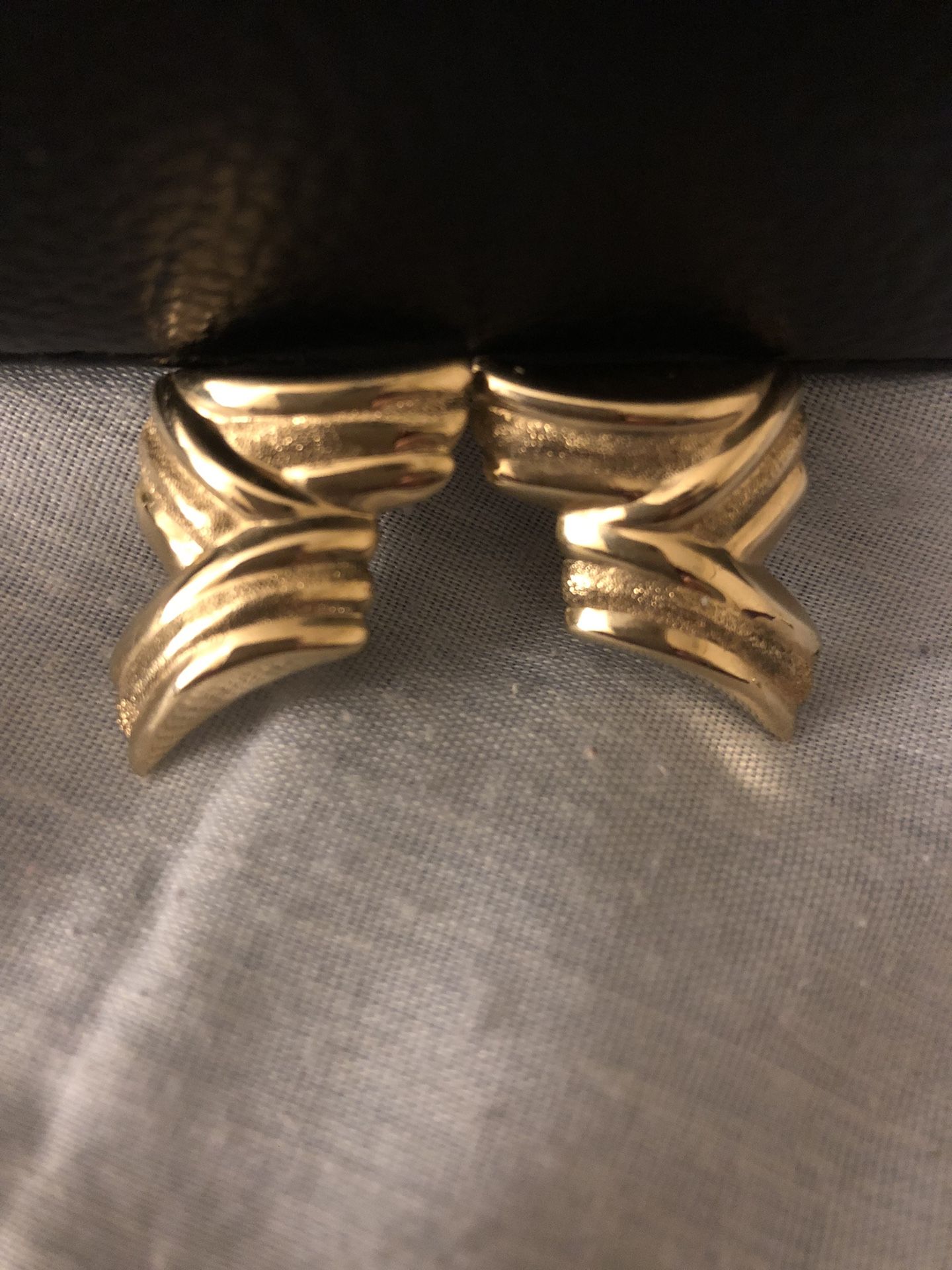 14 karat gold, diamond cut, earrings,