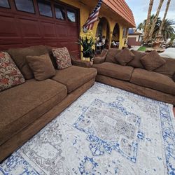 Beautiful Set 2 Couch With Pillow Like New Furniture Totally Deep Clean Good Condition No Stains No Smell 