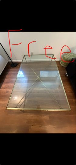 FREE HIGH-END DESIGNER TABLE FREE HIGH-END DESIGNER TABLE