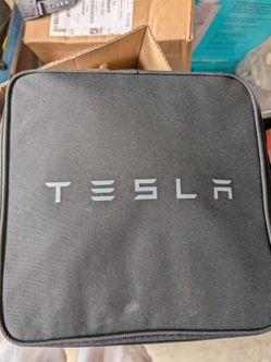 Tesla Mobile charger - Gen 2