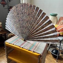 Vintage Seashell Decorative Fan
